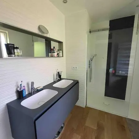 Family House #olympicgames24 펜션 마르크앙 바롤