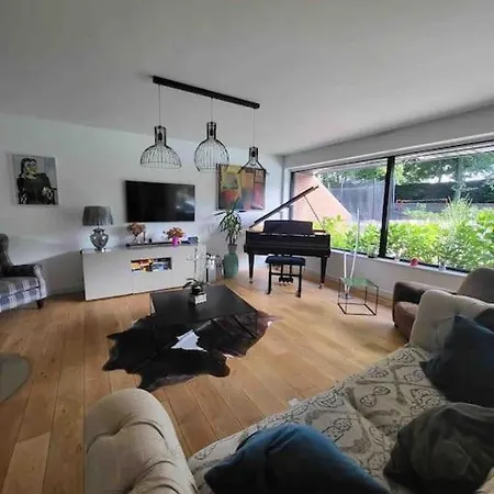 Family House #olympicgames24 * 마르크앙 바롤