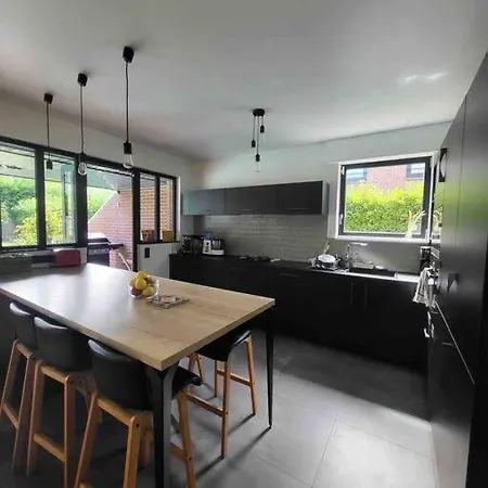 Family House #olympicgames24 펜션 *